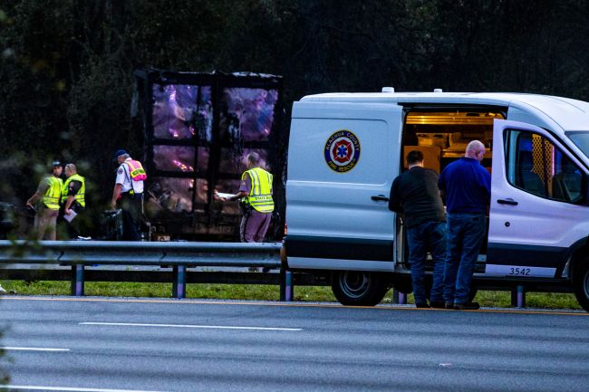 Nehodu na floridskej diaľnici neprežilo 7 ľudí