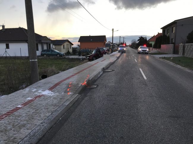 Neďaleko Trnavy došlo k smrteľnej dopravnej nehode
