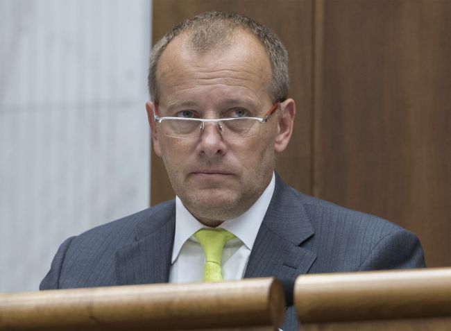 Kollár: Kandidátov na ústavných sudcov by mali navrhovať len stavovské organizácie