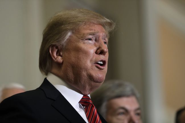 Trump opustil rokovanie o hraničnom múre s Mexikom
