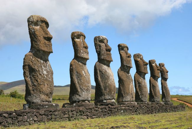 Vedci rozlúštili záhadu sôch na Veľkonočnom ostrove