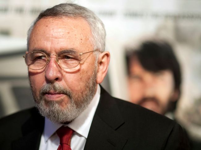 Zomrel bývalý agent CIA, ktorého operáciu v Iráne preslávil film Argo