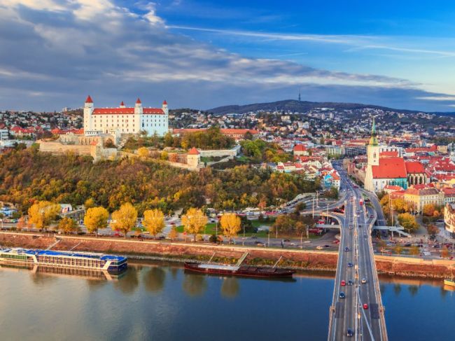 Bratislavu nominovali medzi 20 najobľúbenejších turistických destinácií roku 2019