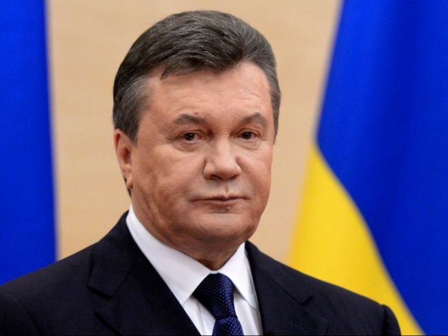 Súd v Kyjeve vymeral Janukovyčovi trinásť rokov väzenia za vlastizradu