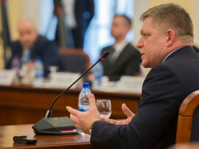 Fico doručil materiály, ktoré majú dokazovať jeho 15-ročnú prax