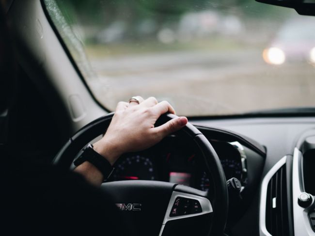 Amaxofóbia alebo strach zo šoférovania: Aké sú príznaky a ako prekonať strach