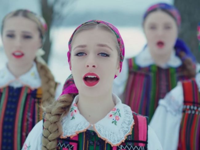 Video: Folklóristky prespievali najznámejší hit od skupiny Metallica