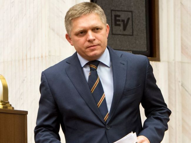 Fico dodal na výbor ďalšie doklady k právnickej praxi