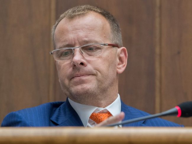 Návrh exekučnej amnestie od Sme rodina plénom opätovne neprešiel