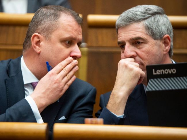 Bugár: Pri voľbe ústavných sudcov, žiaľ, prevládli emócie