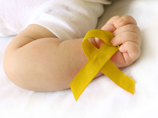 Medzinárodný deň detskej rakoviny má symbol zlatú stužku 