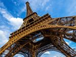 Video: Na slávnej Eiffelovke sa skrýva tajný byt. Navštíviť ho môžete aj vy