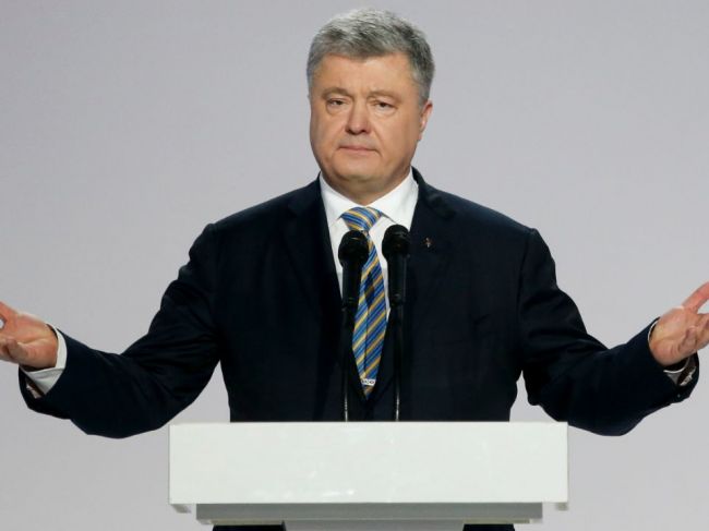 Porošenko podpísal zákon o strategickom smerovaní k EÚ a NATO