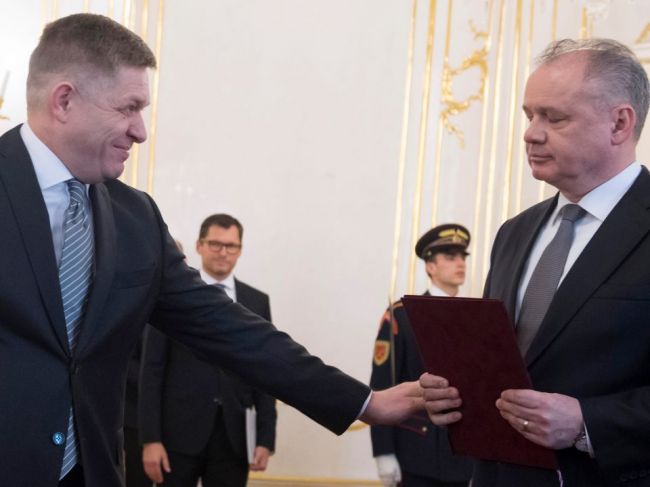 Kalábrijská prokuratúra podľa Fica nemá informácie o telefonáte s Vadalom