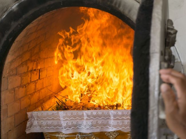 Šokujúce zistenie z krematória: Spálili obeť onkologického ochorenia, a toto nasledovalo!