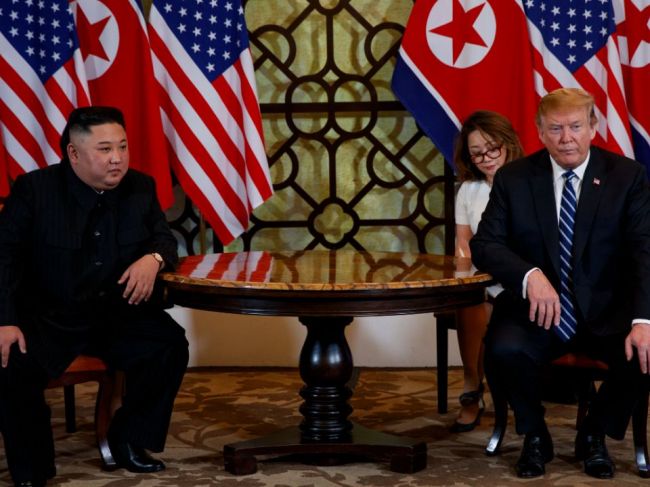 Na summite Trumpa s Kimom nedošlo k dohode
