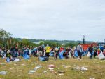 Festival Glastonbury zakázal plastové fľaše