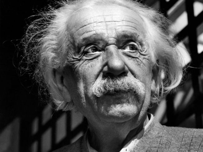 Geniálny fyzik Albert Einstein sa narodil pred 140 rokmi