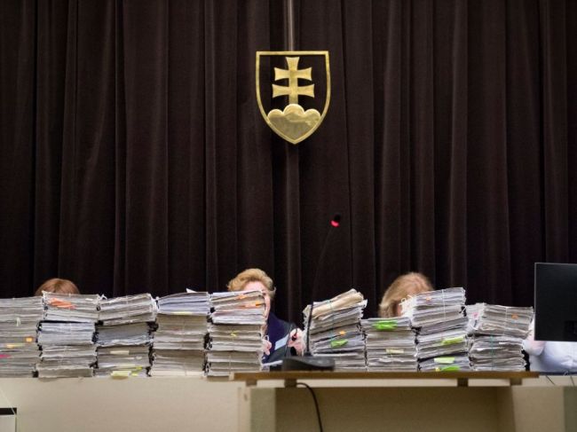 Stíhanie Jozefa Majského v kauze nebankoviek je prerušené