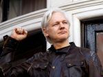 Britská polícia zatkla zakladateľa WikiLeaks Juliana Assangea