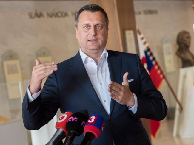Danko: SNS nedovolí podpis takej zmluvy, akú podpísali minulý týždeň Maďari