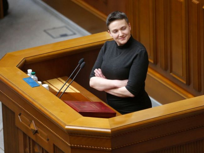 Nadija Savčenková sa vrátila do parlamentu