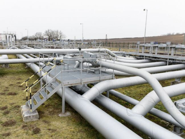 Transpetrol a Slovnaft o nekvalitnej rope vedia, nepotvrdili výskyt na Slovensku