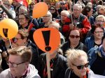 Poľskí učitelia sa rozhodli až do septembra prerušiť štrajk