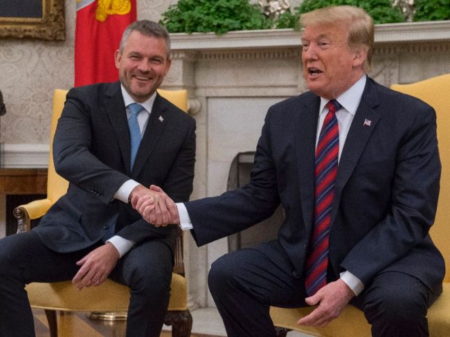 Stretnutie s Trumpom bolo priateľské, predĺžilo sa na dvojnásobok