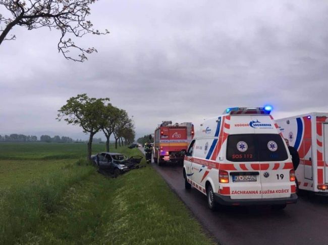 Opitý vodič spôsobil v okrese Sobrance čelnú zrážku