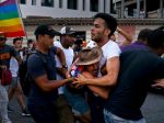 Kuba: Na zhromaždení na podporu práv komunity LGBT+ zadržali troch ľudí