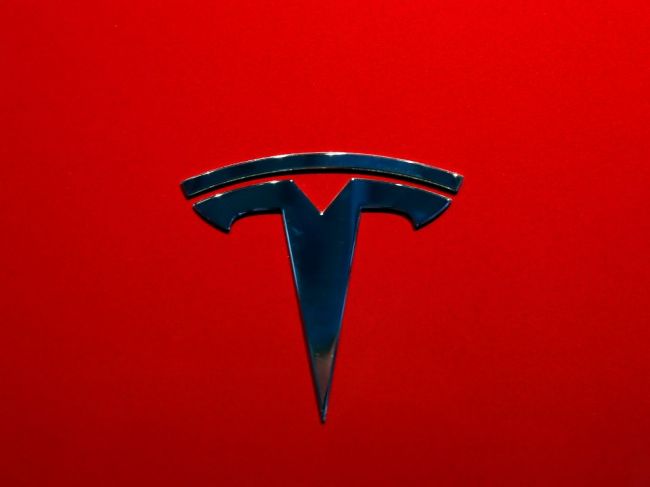 Autopilot vozidla Tesla bol zapnutý pri ďalšej smrteľnej nehode