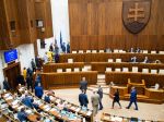 Poslanci zvolili troch kandidátov na sudcov Ústavného súdu SR