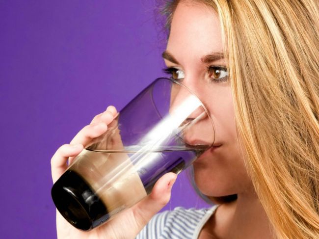 Je pitie studenej vody škodlivé?
