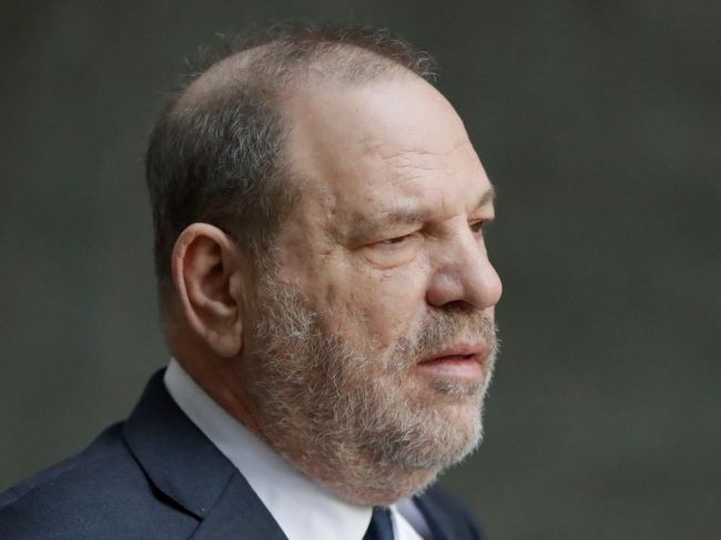 Weinstein sa so svojimi obeťami údajne dohodol na finančnom odškodnení