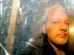 Británia: Chorý Assange sa nezúčastnil na vydávacom pojednávaní