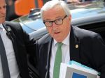 Juncker navrhuje neobsadiť do novembra posty eurokomisárov zvolených do EP