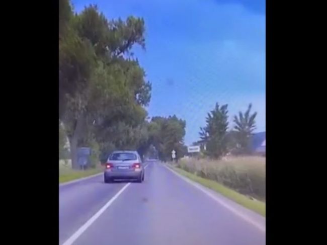 Video: Opitá svadobčanka si sadla za volant, nafúkala skoro 2 promile