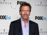 Britský herec Hugh Laurie, alias nevrlý Dr. House oslavuje okrúhle narodeniny