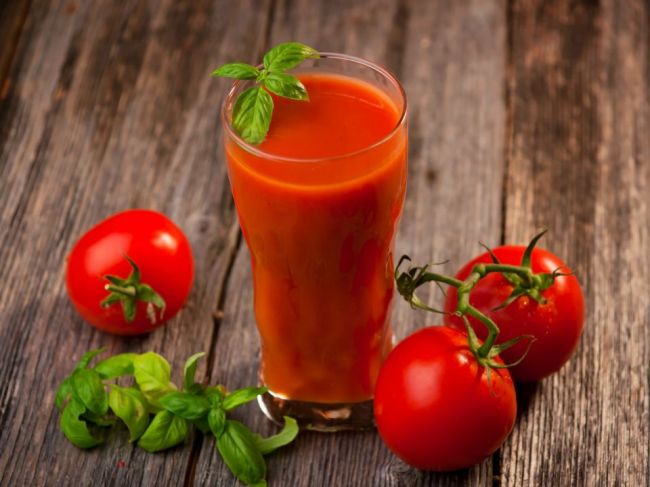 1 pohár paradajkovej šťavy denne: Takúto zmenu na sebe spozorujete!