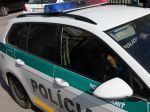 Muž napadol v dome majiteľa príborovým nožom