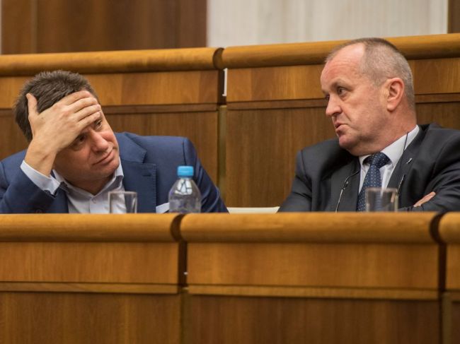 Most-Híd chce od MO jasné vysvetlenie, prečo nepovolilo pristáť vrtuľníkom