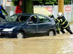 V Prešove zasahujú hasiči, mesto zaplavila voda