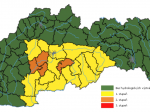 SHMÚ: Záplavy hrozia vo viacerých okresoch stredného Slovenska