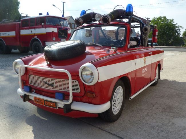 Hasičský trabant z Cerovej má najväčší úspech u detí