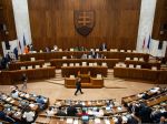Poslanci opäť zvolili len jedného kandidáta na sudcu ÚS