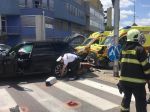 Havária sanitky s osobným autom: Zdravotníci prevážali dcéru moderátora