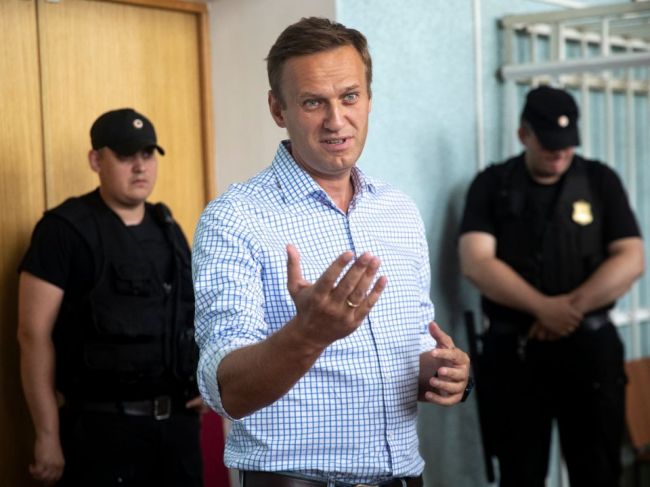 Navaľného odsúdili na 10 dní väzenia za účasť na nepovolenom proteste