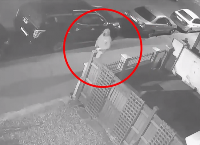 VIDEO: Tehotnú ženu dobodali na smrť. Londýnska polícia pátra po útočníkovi