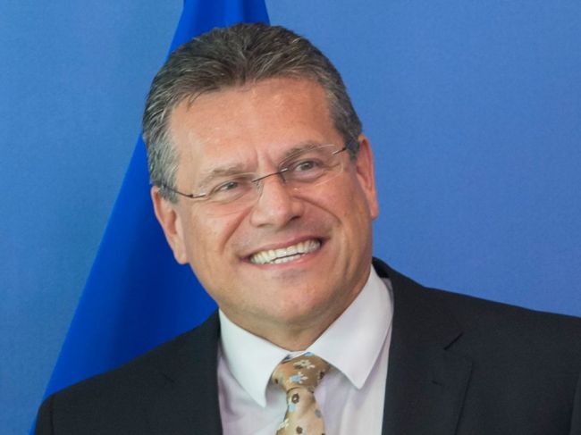 Šefčovič v eurokomisii dočasne povedie portfólio jednotného digitálneho trhu